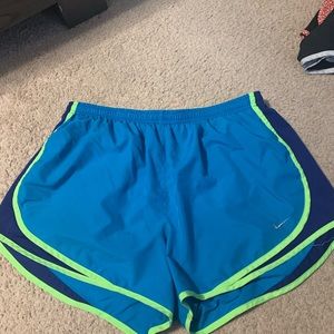 XL Nike woman’s running shorts